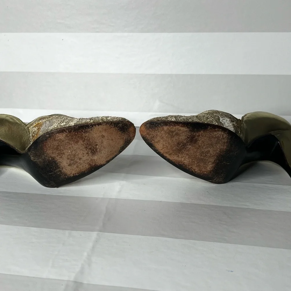 Vintage Stuart Weitzman For Martinique Leather Gold Pumps Bejeweled Size 7
